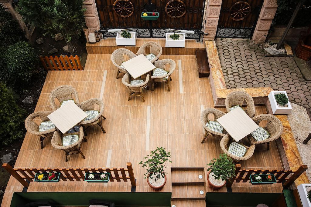 Villa Alexander Skopje Luaran gambar