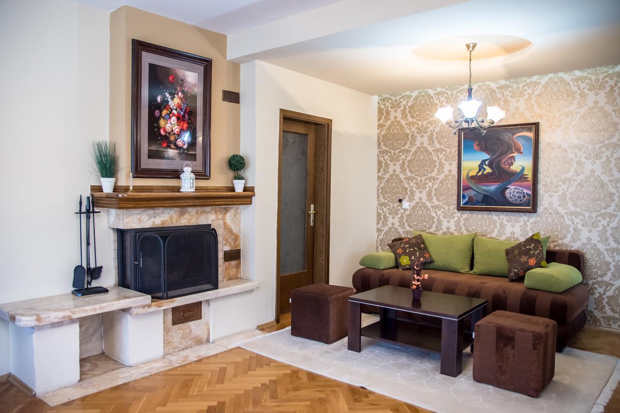 Villa Alexander Skopje Luaran gambar